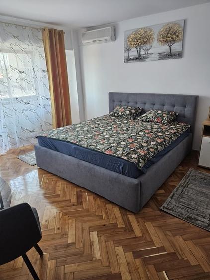 Garsonieră decomandată în Unirii