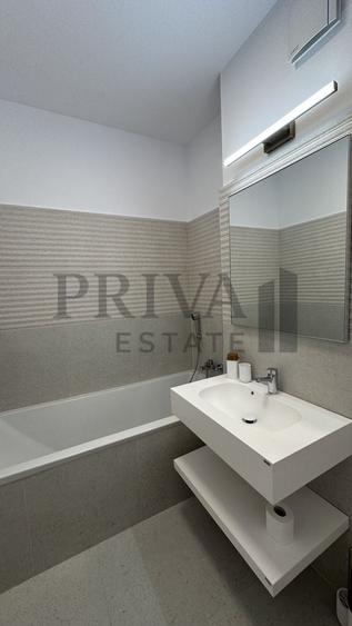 Apartament cu 3 camere decomandat, mobilat în Ultracentral