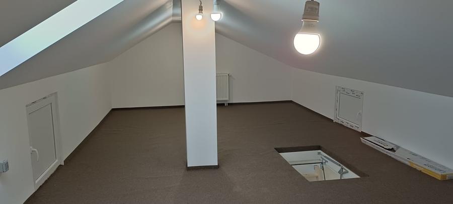 Casă cu 4 camere cu Teren 270 Mp în Berceni