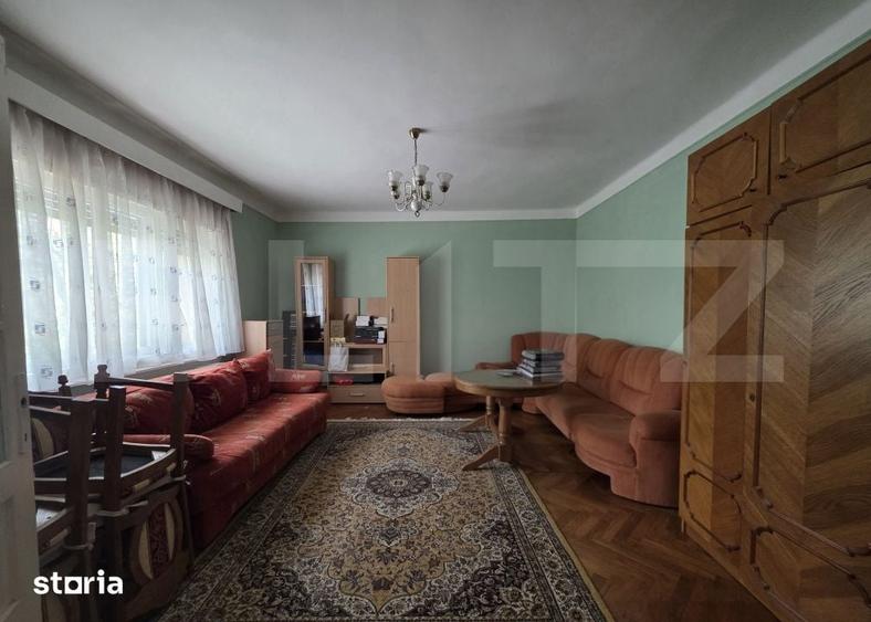 Casă cu 5 camere cu Teren 500 Mp în Titulescu