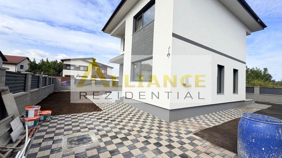 Casă individuală cu 4 camere cu Teren 320 Mp în Berceni