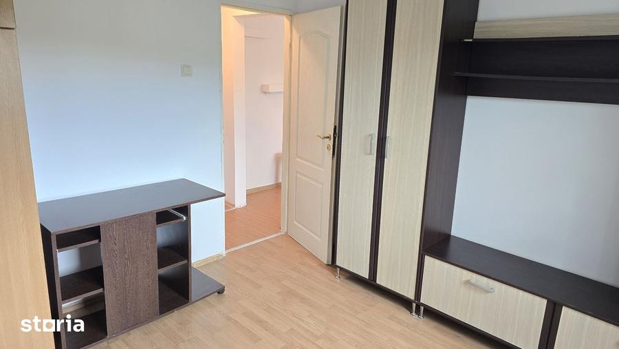 Apartament cu 2 camere semidecomandat în Micro 15