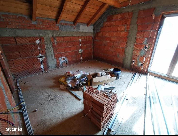 Casă cu 4 camere în Jelna