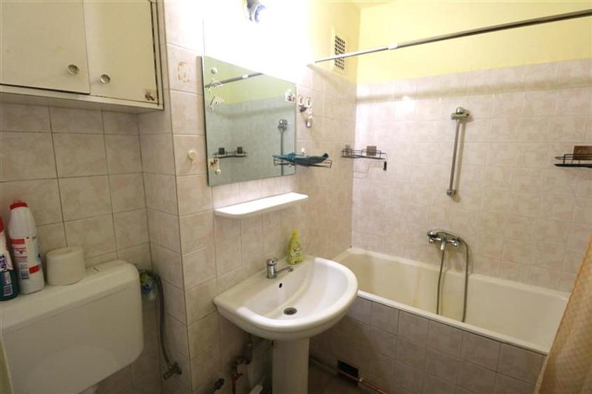 Garsonieră semidecomandată în Take Ionescu