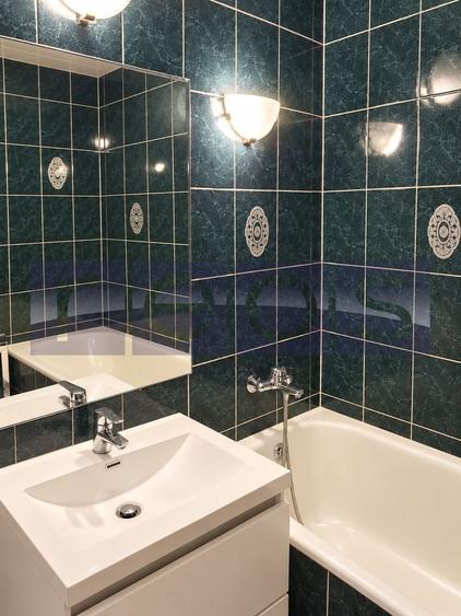 Apartament cu 2 camere decomandat, mobilat în Polonă
