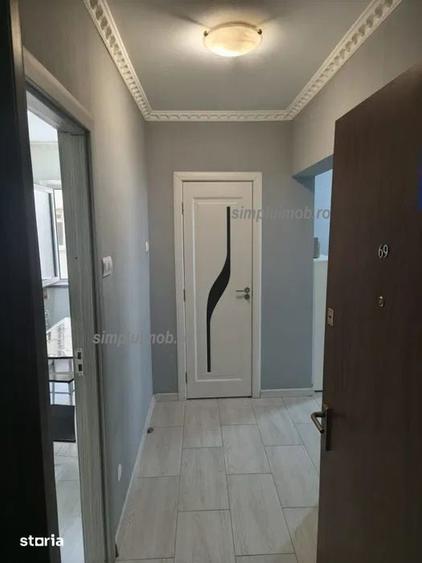 Apartament cu 3 camere decomandat în Pantelimon