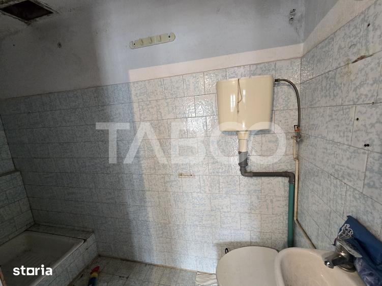 Casă cu 5 camere decomandat cu Teren 412 Mp în Terezian