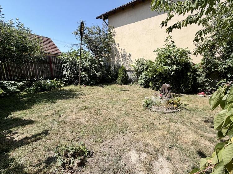 Casă de vânzare | Teren 400 mp | Renovabilă | Sebeș - 1