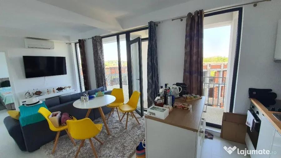 Apartament cu 2 camere semidecomandat în Central