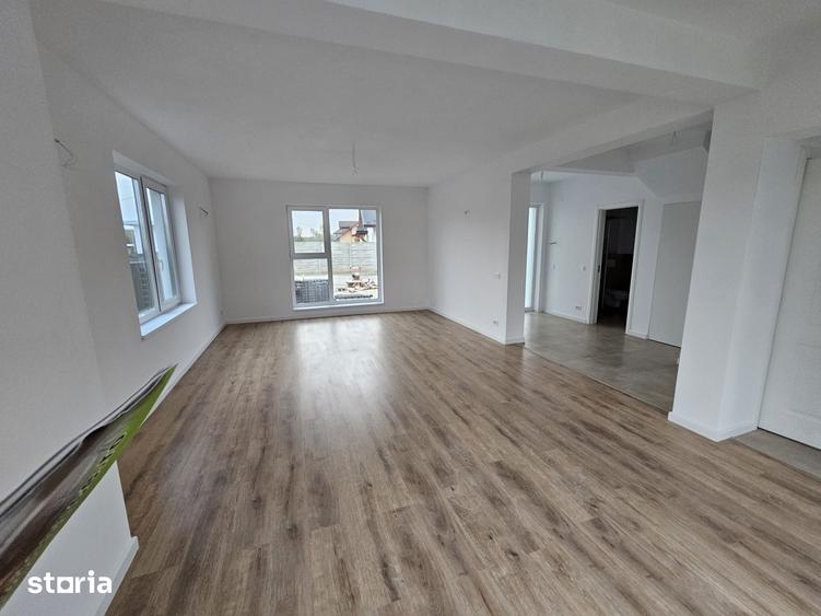 Casă cu 3 camere cu Teren 350 Mp în Moșoaia