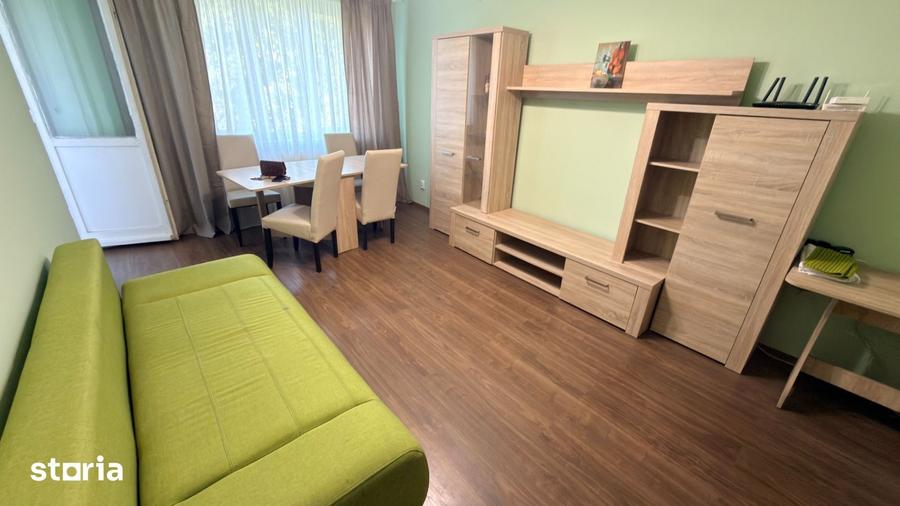 Apartament 3 camere decomandate zona Strand - 1