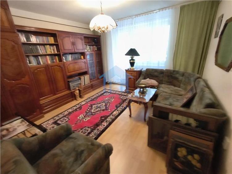 Apartament cu 3 camere decomandat în Gheorgheni
