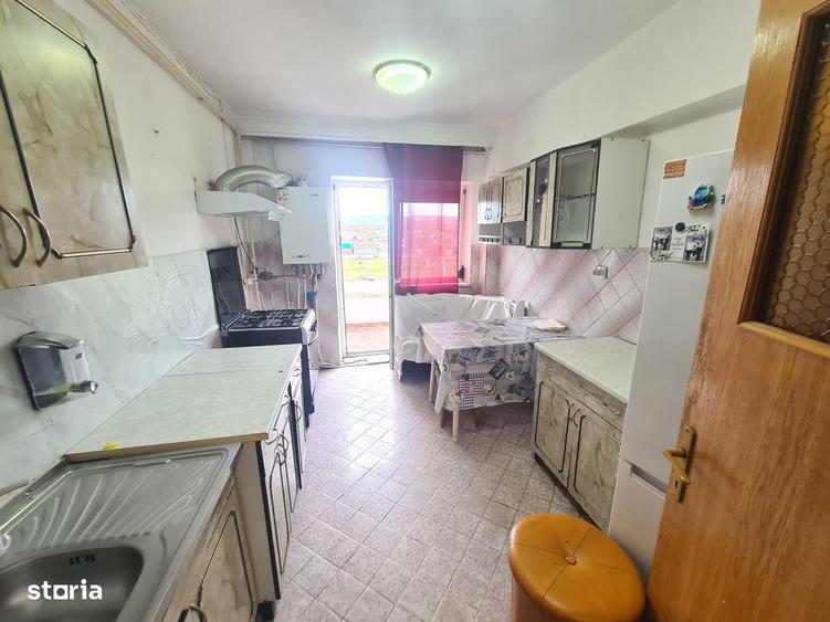 Apartament 3 camere decomandat, Gara Bacau - 1
