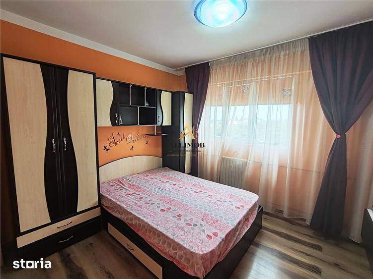 Apartament cu 2 camere decomandat în Republicii