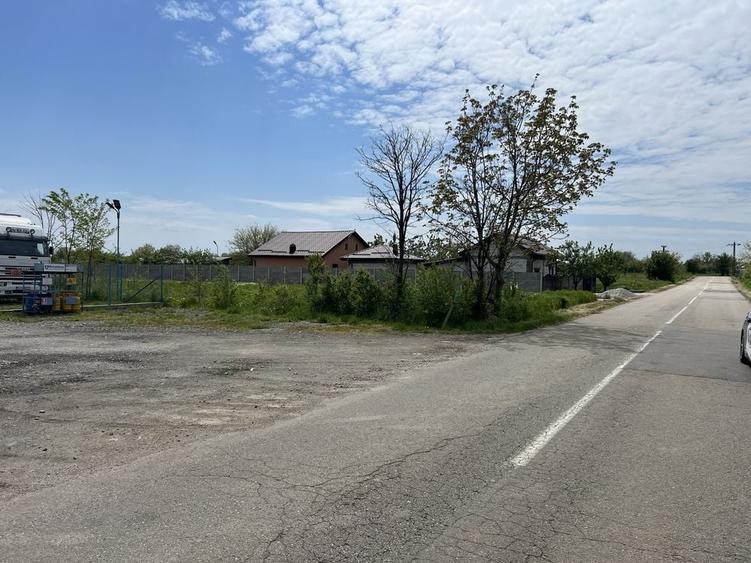 Spațiu comercial, în Coșoveni