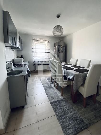 Apartament cu 2 camere semidecomandat, mobilat în Lipovei