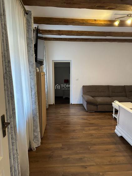 Apartament cu 2 camere semidecomandat în Centrul Istoric