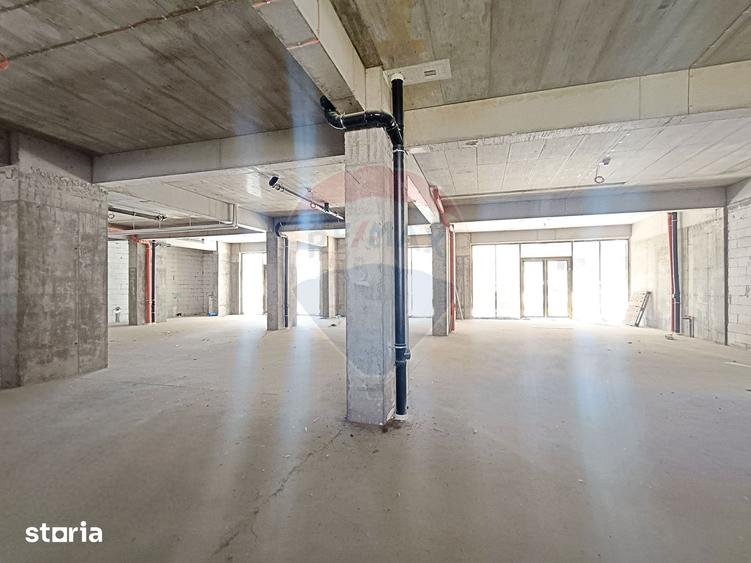 Spațiu comercial, de 281.3 mp, în Central