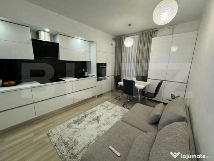 Apartament cu 3 camere decomandat în Central