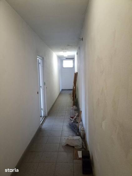 Spațiu comercial, de 900 mp, în Ilieni