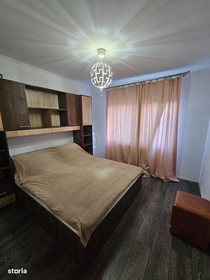 Apartament cu 2 camere în Micro 17