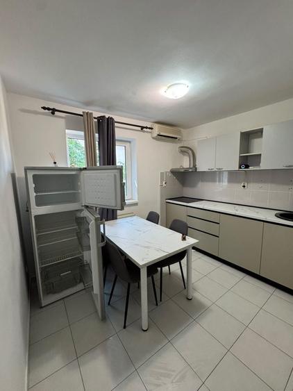 Apartament cu 2 camere decomandat în Exterior Vest