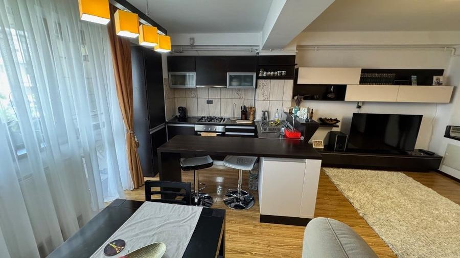 Apartament cu 3 camere decomandat în Valea Rosie
