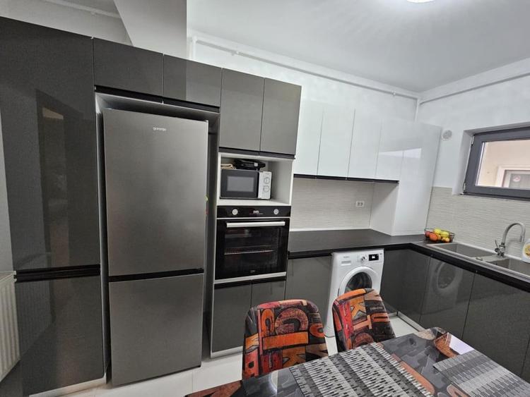 Apartament cu 2 camere decomandat, mobilat în Bragadiru