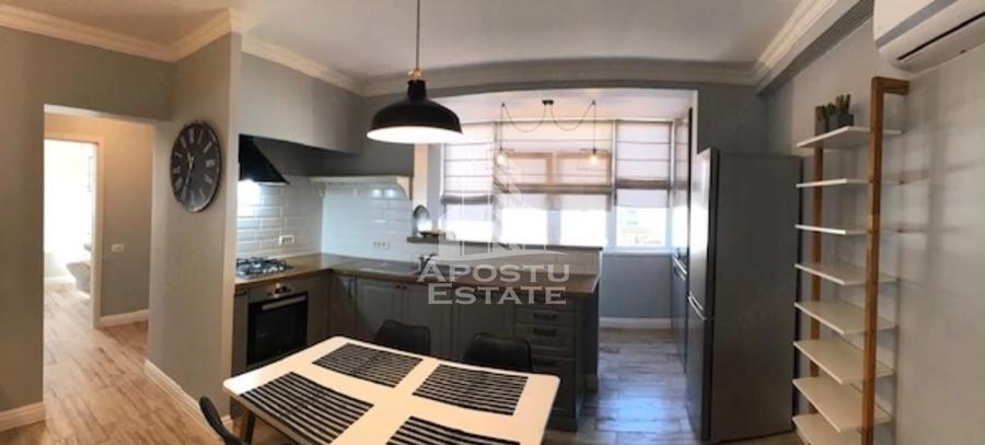 Apartament cu 3 camere semidecomandat în Dumbrăvița