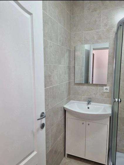 Apartament cu 4 camere semidecomandat în Ultracentral