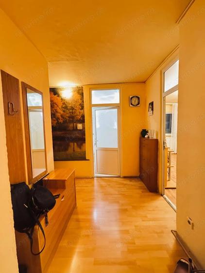 Apartament cu 3 camere decomandat în Dacia