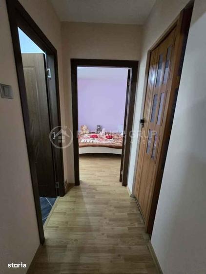 Apartament cu 2 camere semidecomandat în Podu Roș