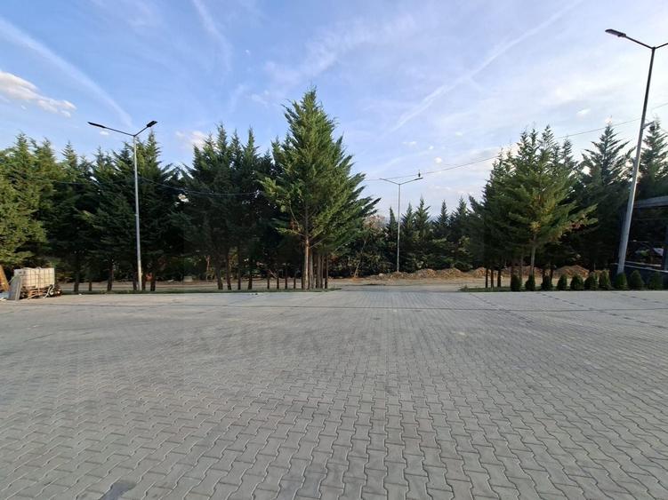 Apartament cu 3 camere decomandat în Cristian