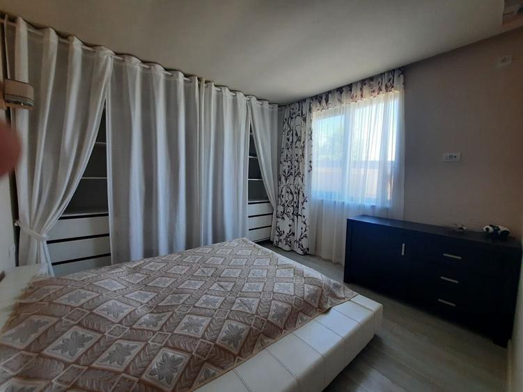 Casă individuală cu 5 camere cu Garaj în Bodești