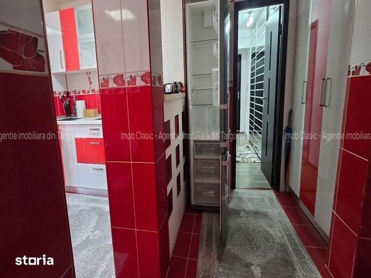 Apartament cu 3 camere decomandat în Micro 3