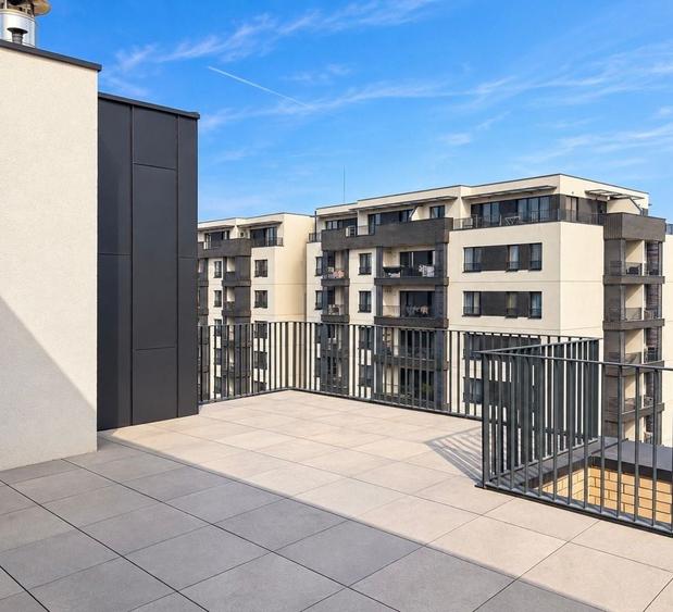 Apartament cu 4 camere în Pipera