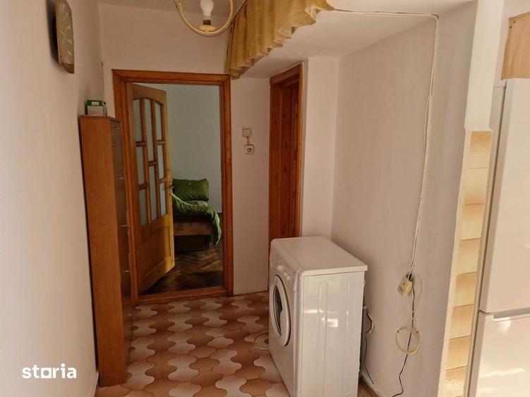 Apartament cu 3 camere semidecomandat în Olari