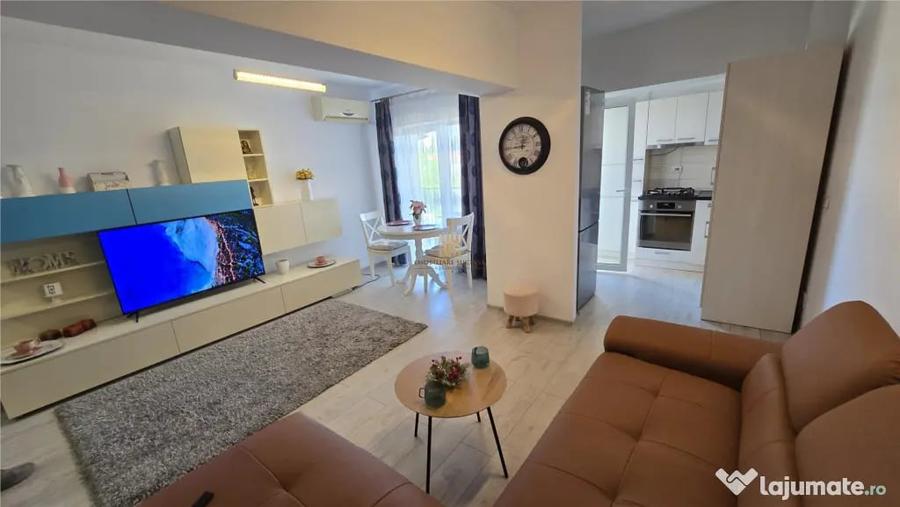 Apartament cu 2 camere decomandat în Ultracentral