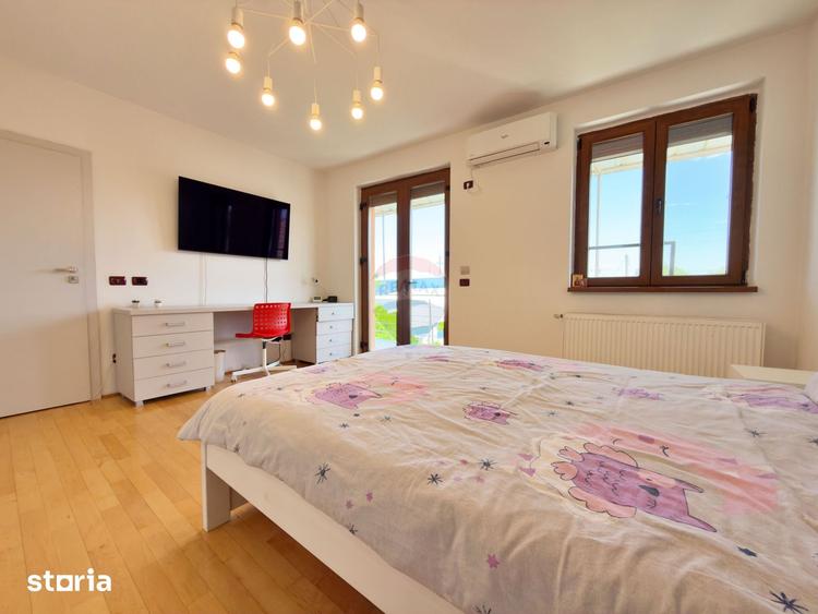Casă cu 5 camere cu Teren 781 Mp în Gai