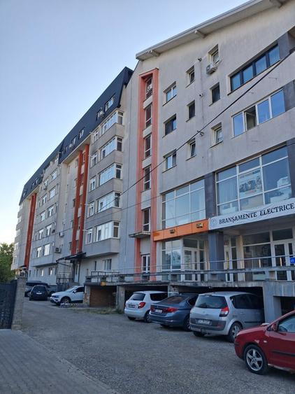 Apartament cu 2 camere decomandat în Burdujeni