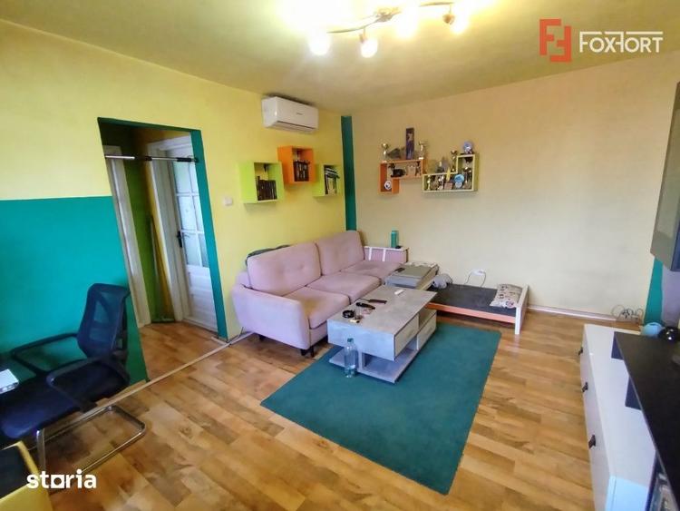 Apartament cu 4 camere semidecomandat, mobilat în Girocului — fotografia 2