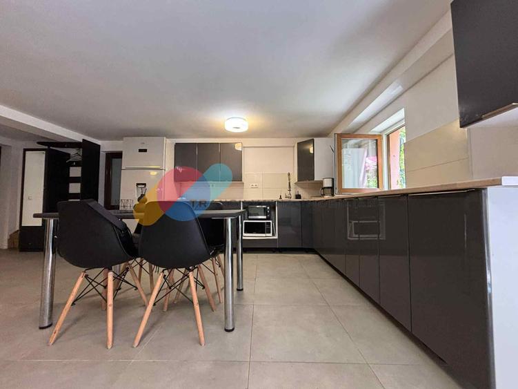 Apartament cu 3 camere semidecomandat, mobilat în Mănăștur
