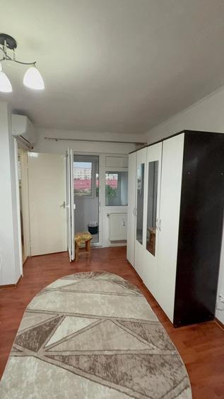 Apartament cu 2 camere decomandat în Berceni