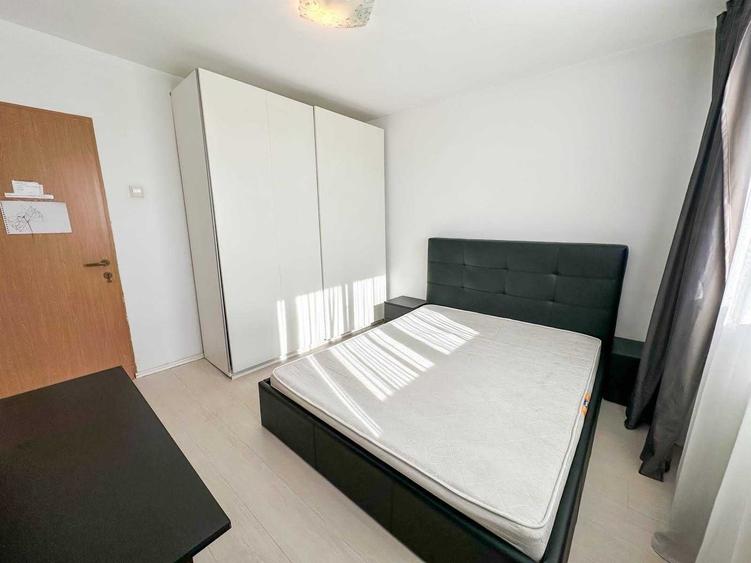Apartament cu 2 camere decomandat în Eroii Revoluției