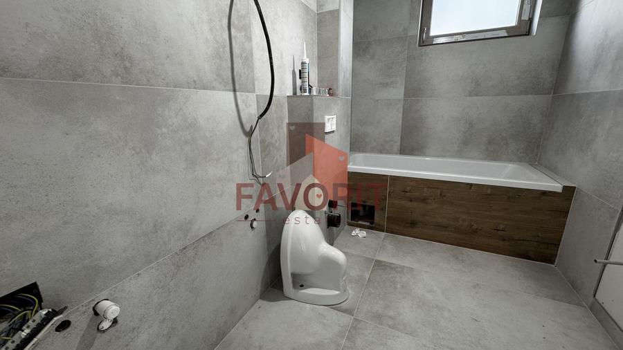 Apartament cu 3 camere semidecomandat în Remetea Mare