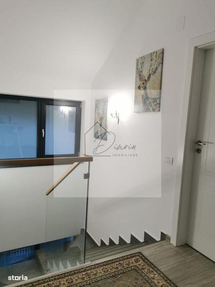 Casă cu 4 camere în Vadu Anei