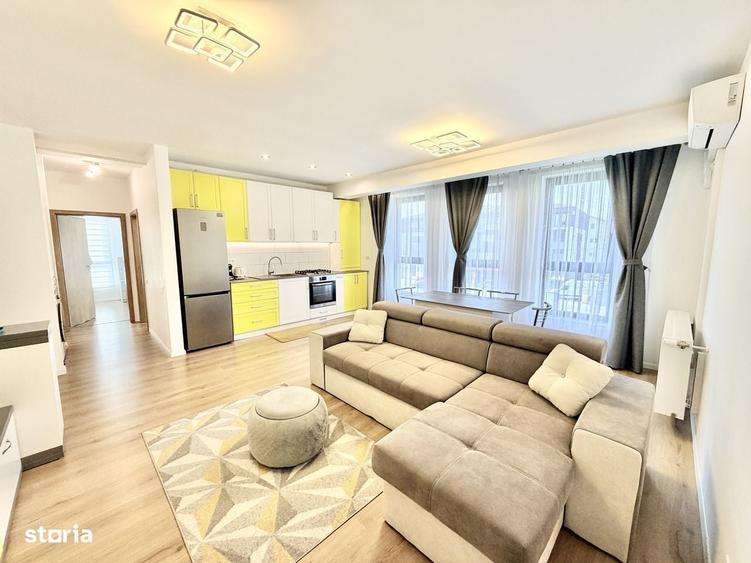 Apartament cu 3 camere decomandat în Neptun