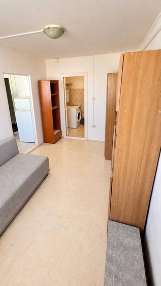 Apartament cu 2 camere semidecomandat în Tractorul
