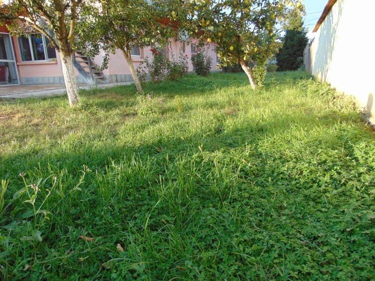 Casă individuală cu 4 camere cu Canalizare în Tărtășești