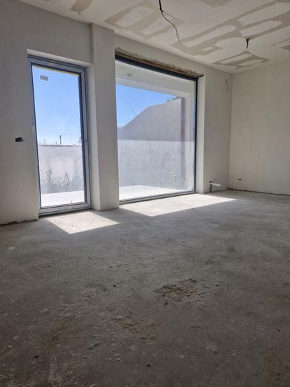 Duplex cu 5 camere cu Teren 250 Mp în Tunari
